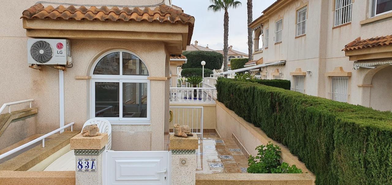 Ferienwohnung Torrevieja Esterno foto