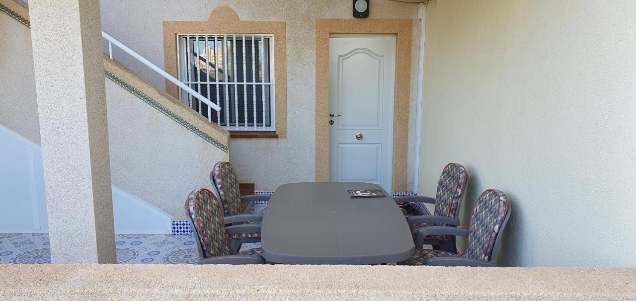 Ferienwohnung Torrevieja Esterno foto