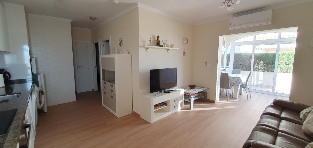 Ferienwohnung Torrevieja Esterno foto
