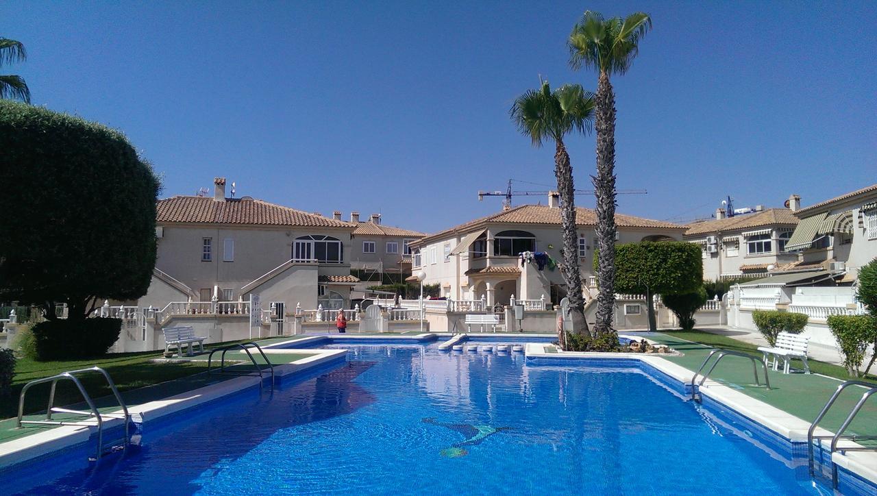 Ferienwohnung Torrevieja Esterno foto